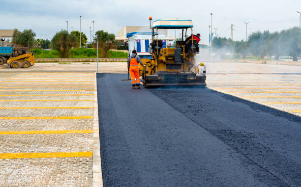 Why Choose Us For All Your Driveway Paving Needs in East Bakersfield, CA?